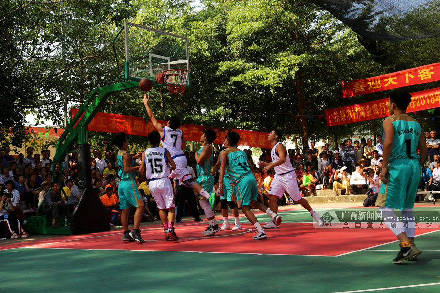 图斯的比赛 图斯的比赛